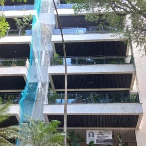 Restauração de fachada em granito