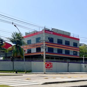 Construção de edificação de ensino